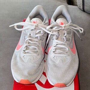 Nike Women's White and Pink Sneakers